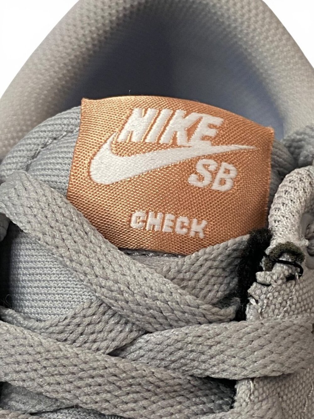 Nike SB Check Solarsoft Gray Sneakers Womens 6 Skate Shoes 921463-006 - Picture 6 of 11